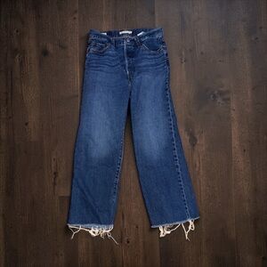 LEVI’S RIBCAGE ULTRA HIGH RISE BLUE JEANS STRAIGHT LEG FRAYED HEM SIZE 29